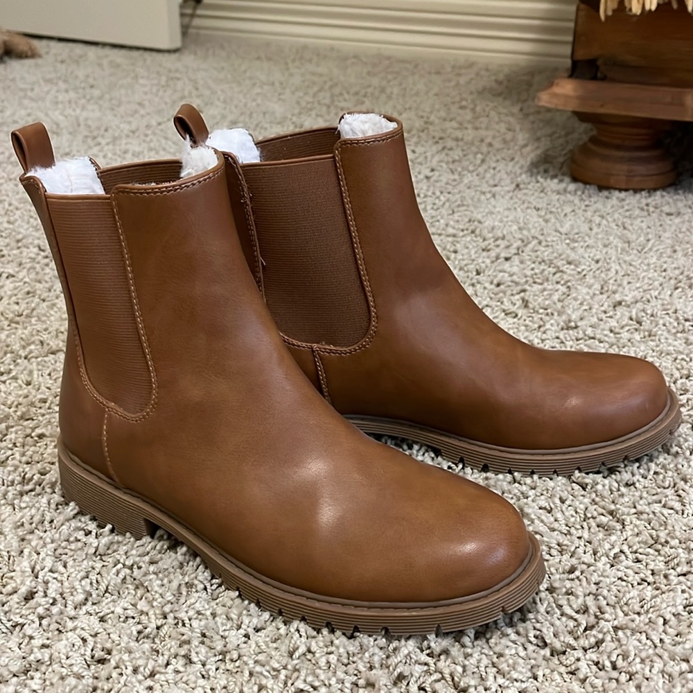 Loft sherpa lined Chelsea boots